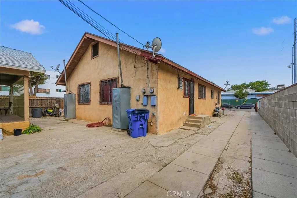 724 E 50th, Los Angeles, California 90011 — photo 5