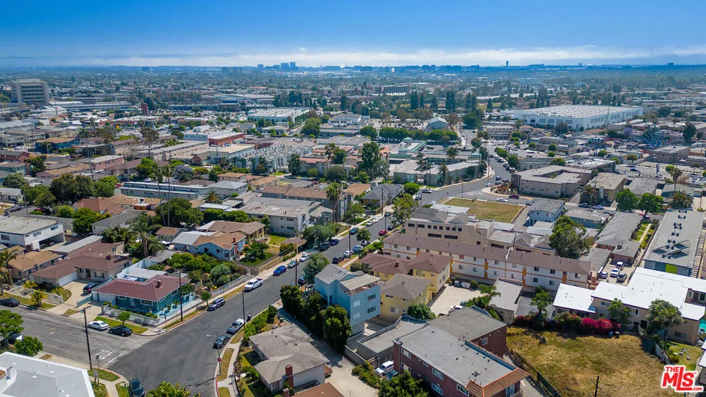 231 E Hyde Park Boulevard, Inglewood, California 90302 — photo 4