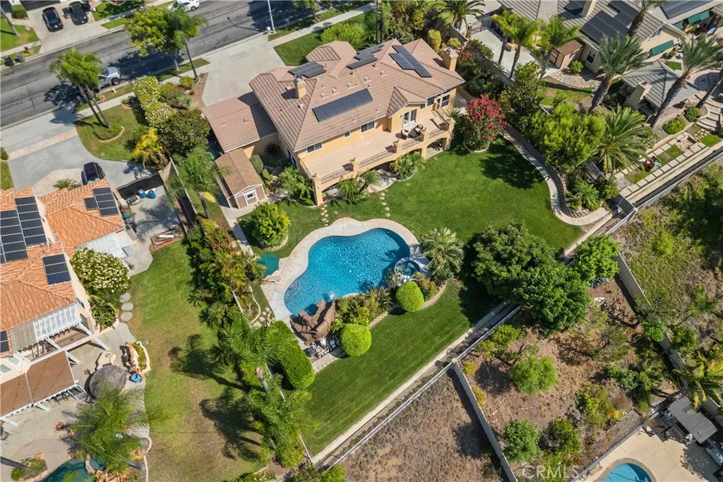 3590 Garretson, Corona, California 92881 — photo 5