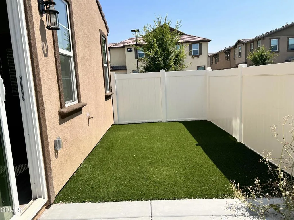 Patio & Yard Patio & Yard