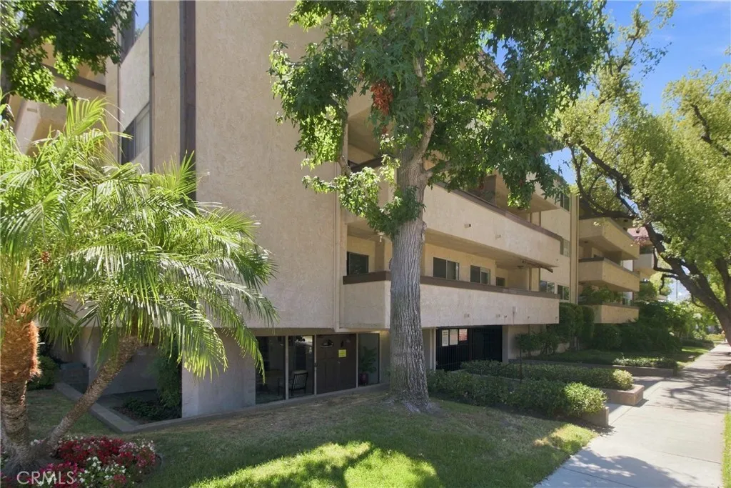 2386 E Del Mar Blvd