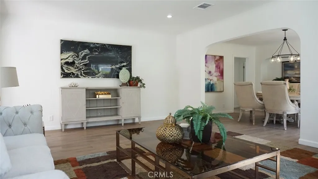 422 S Sycamore Avenue, Los Angeles, California 90036 — photo 5