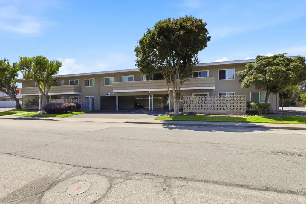527 Walker Dr