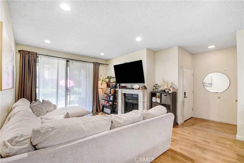 10610 Lakeside Drive N 209, Garden Grove, California 92840 — photo 5