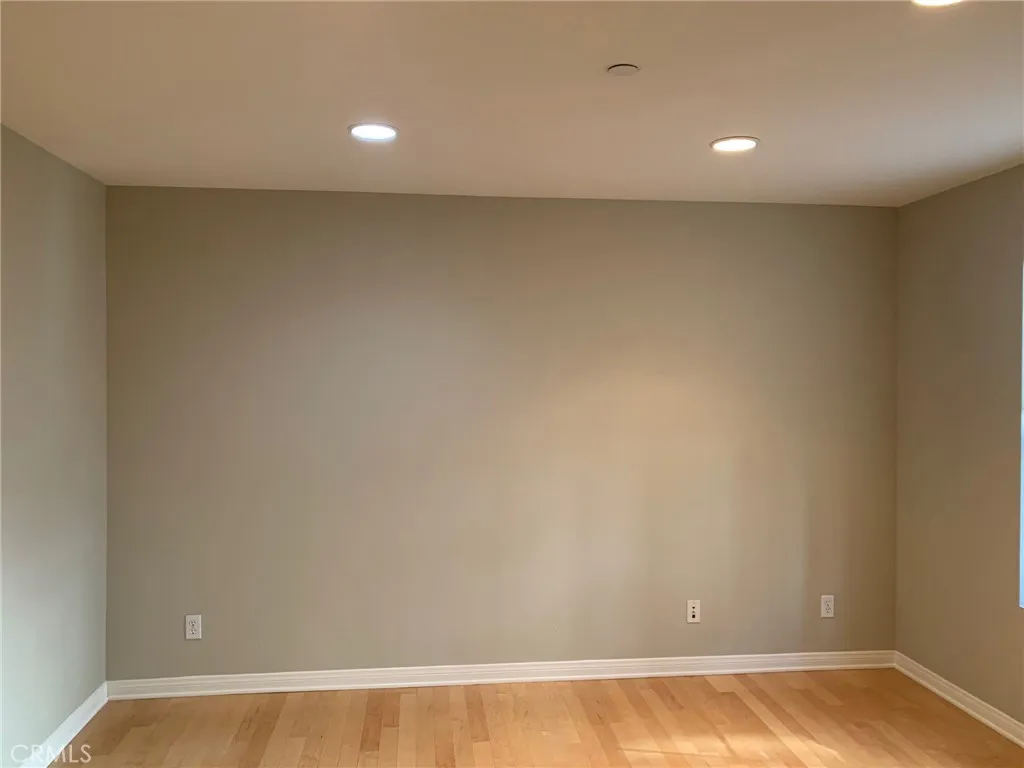 15213 Lafayette, Tustin, California 92782 — photo 5