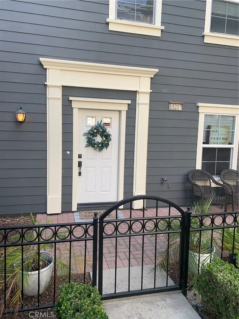 15213 Lafayette, Tustin, California 92782 — photo 4