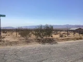 4541 Avenida La Mirada