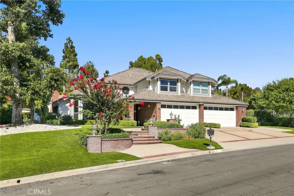 5 Estates Dr