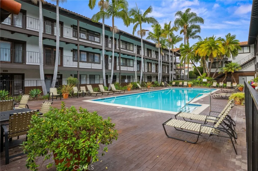 Community pool