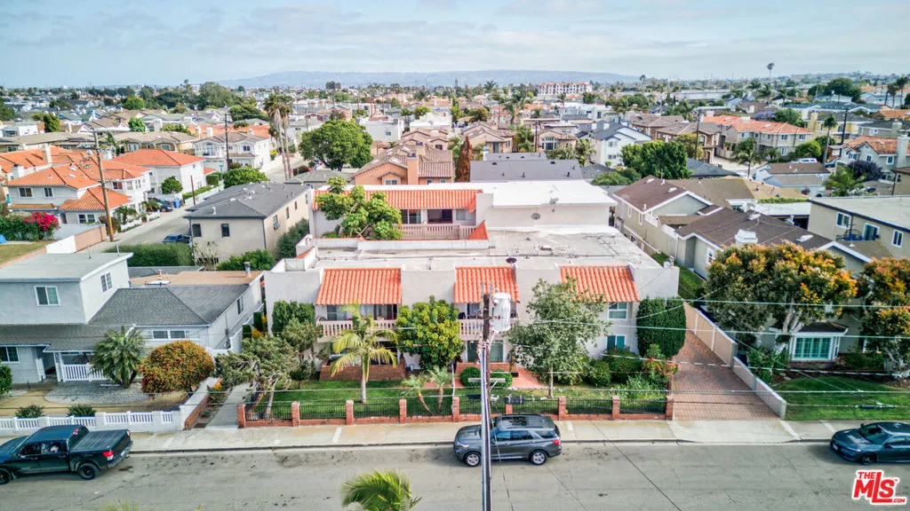 2020 Graham Avenue 206, Redondo Beach, California 90278 — photo 4