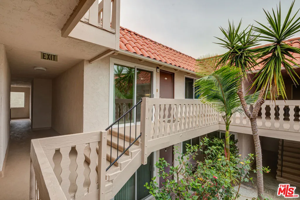 2020 Graham Avenue 206, Redondo Beach, California 90278 — photo 5