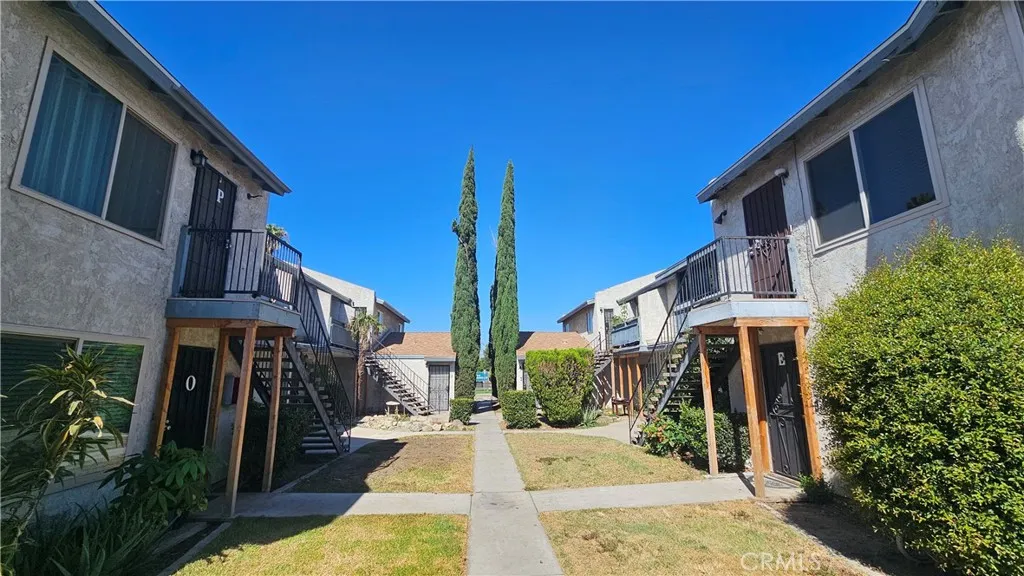 8939 Mango P, Fontana, California 92335 — photo 4