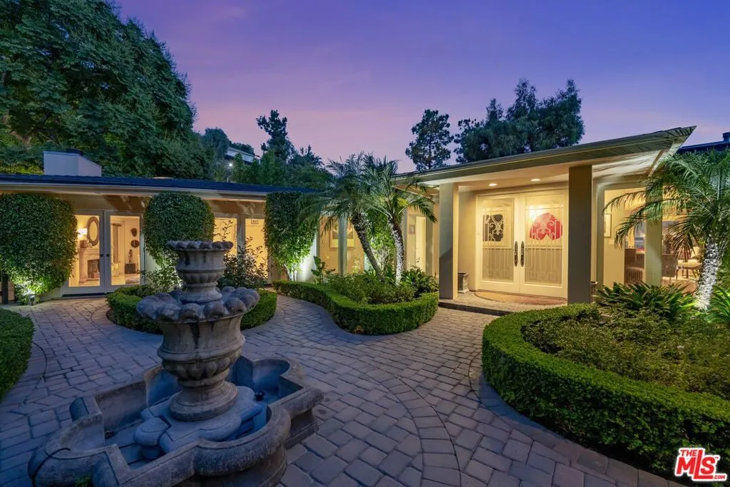 1457 Claridge Drive, Beverly Hills, California 90210 — photo 4