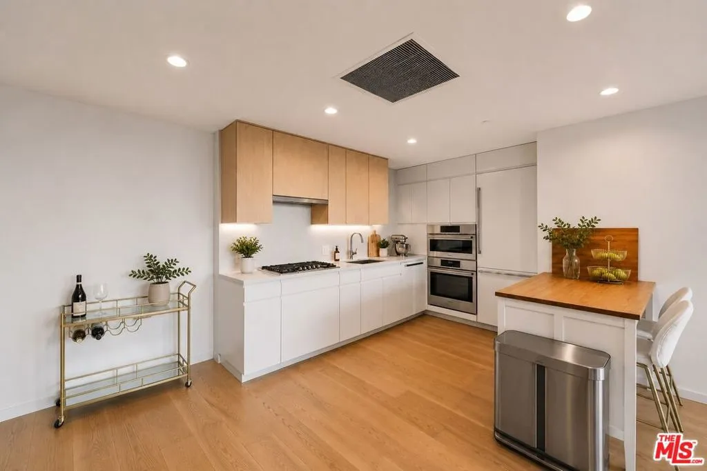 877 Francisco Street 1716, Los Angeles, California 90017 — photo 5