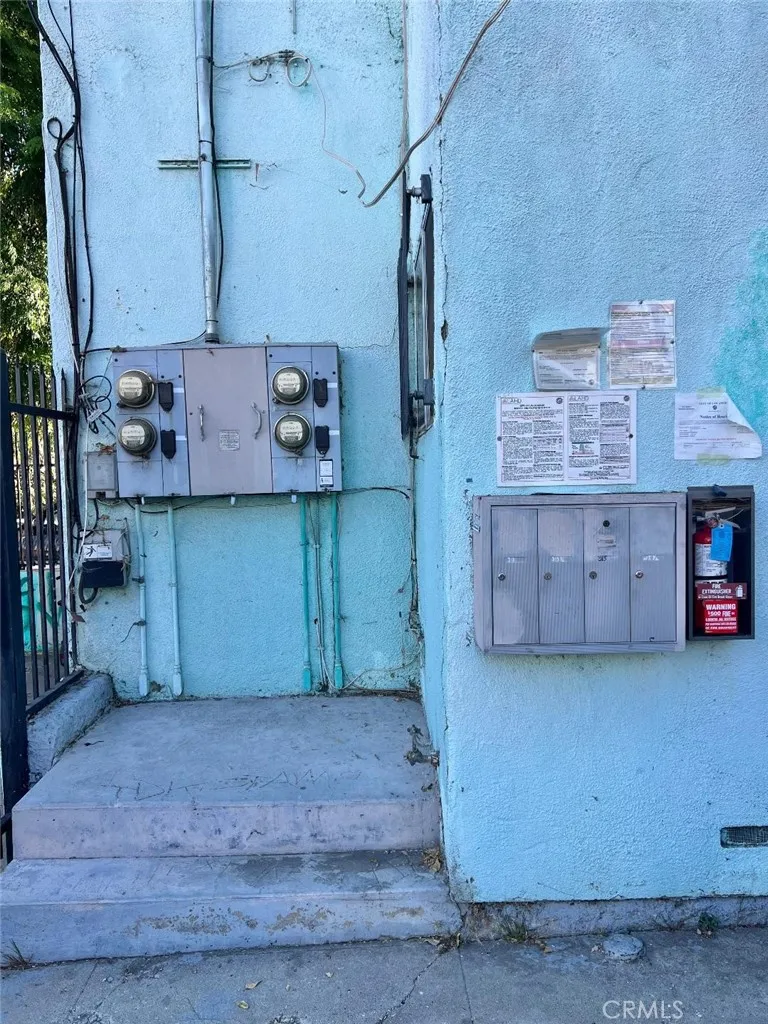 315 Firmin, Los Angeles, California 90026 — photo 4
