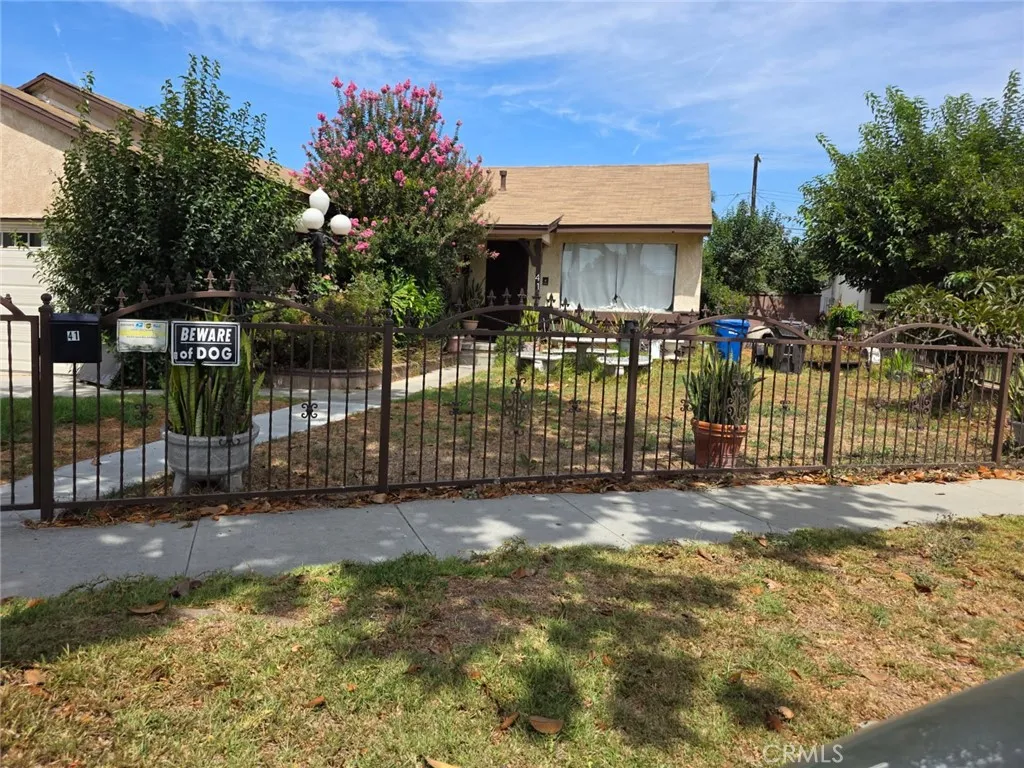 41 W Barclay, Long Beach, California 90805 — photo 5