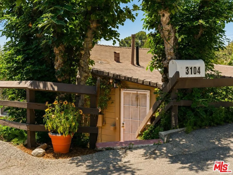 3104 Roderick Place, Los Angeles, California 90065 — photo 4