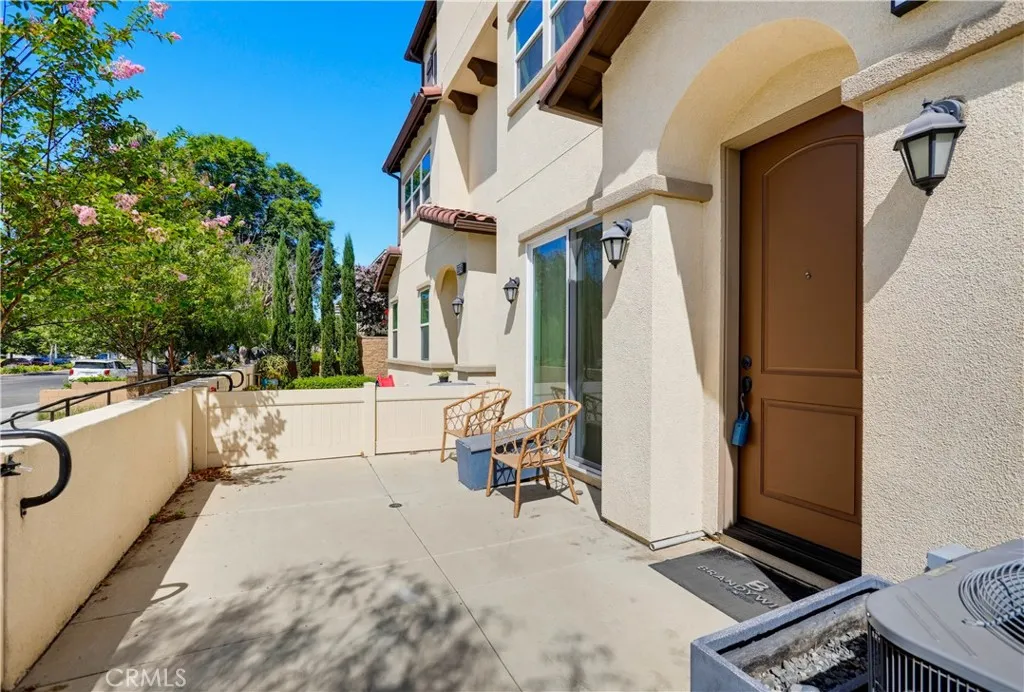 3320 W Mirano, Anaheim, California 92801 — photo 4