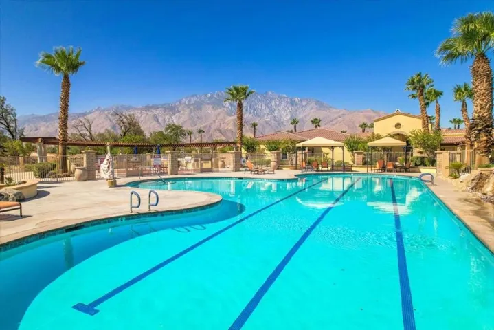 68-Four Seasons Community (32)