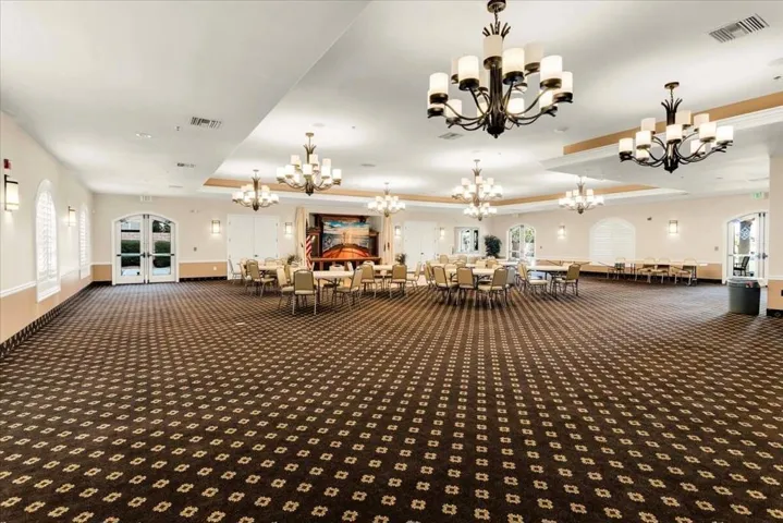 67-Four Seasons Community (31)