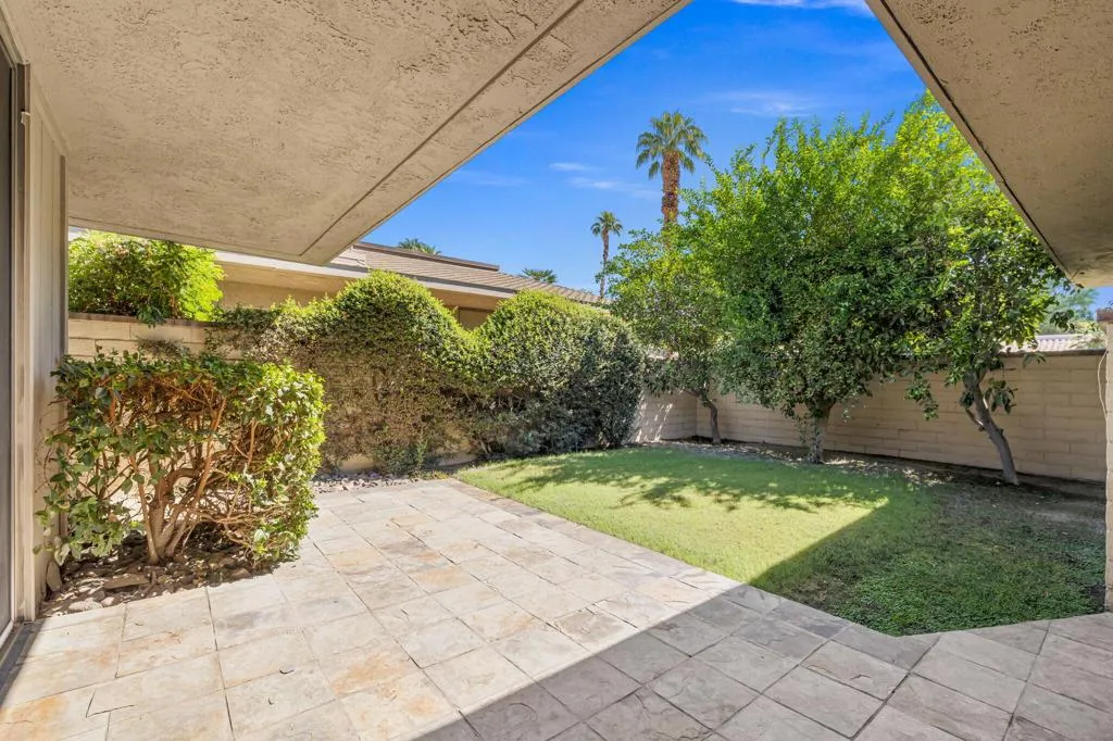 Patio Courtyard off Living Room