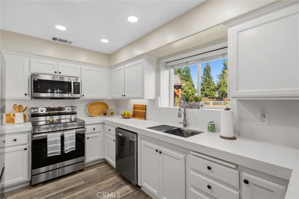 13899 Garner Ln, Chico, California 95973 — photo 4