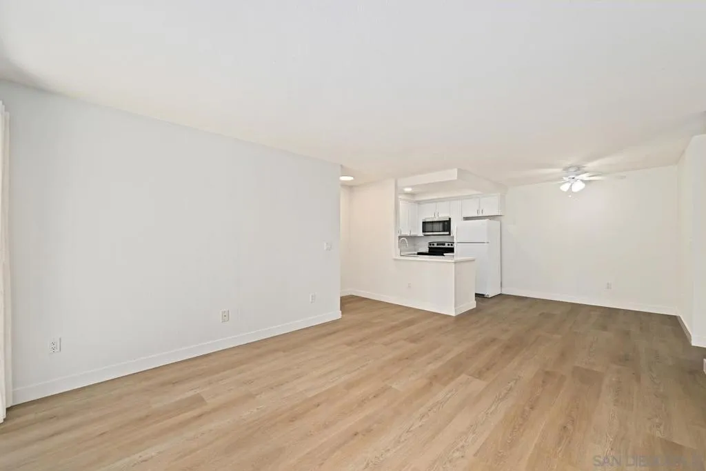 432 Edgehill Ln. 145, Oceanside, California 92054 — photo 5