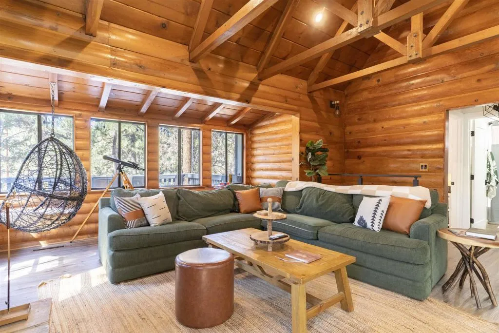 131 E Aeroplane Boulevard, Big Bear City, California 92314 — photo 5