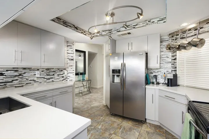 26-web-or-mls-JCInverness_OPMG_0826_026