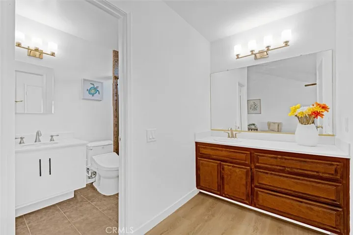 Primary bath has additional sink