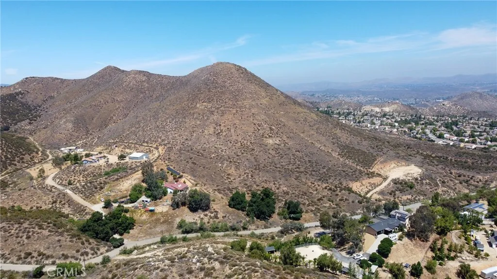 32350 Lost, Wildomar, California 92595 — photo 4
