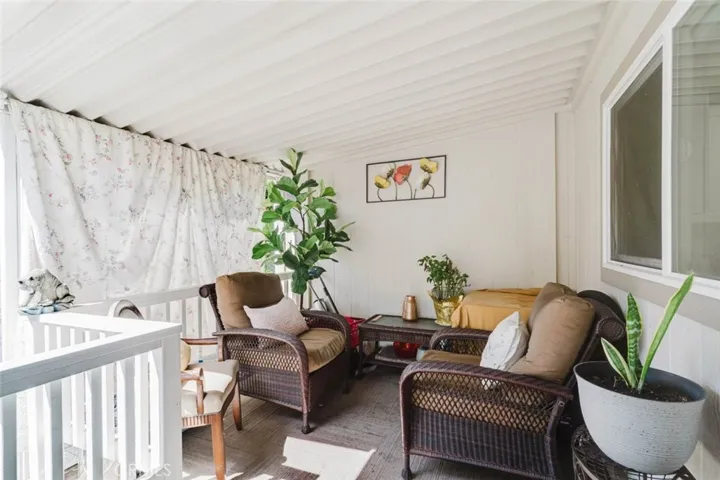 15455 Glenoaks Boulevard 272, Sylmar, California 91342 — photo 4
