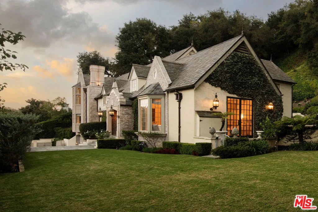 10950 Bellagio Road, Los Angeles, California 90077 — photo 4