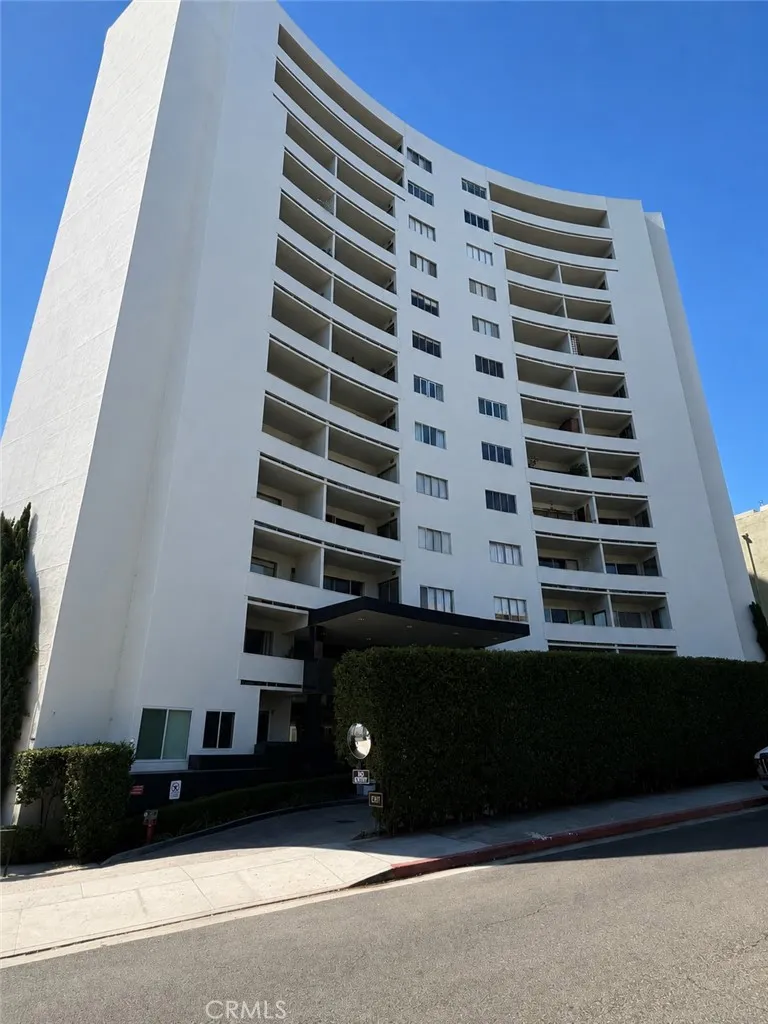 7250 Franklin 310