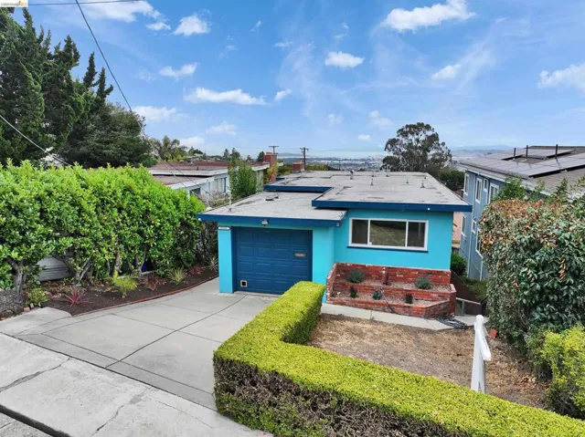 6556 Claremont Ave, Richmond, California 94805-2043 — photo 5