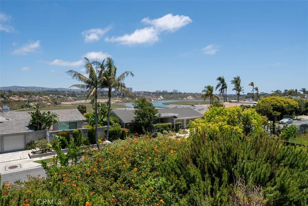 1842 Santiago, Newport Beach, California 92660 — photo 4