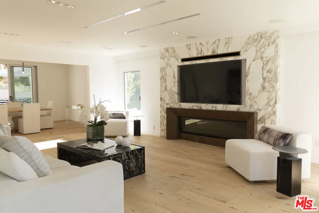 1330 Londonderry Place, Los Angeles, California 90069 — photo 5