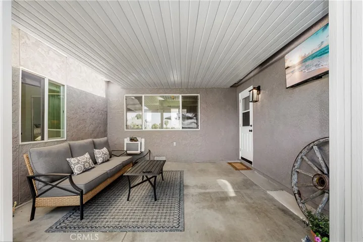 Covered area in back