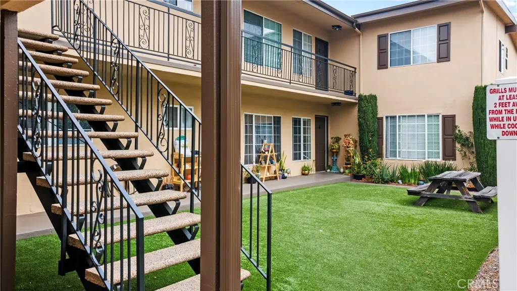 3723 Artesia, Torrance, California 90504 — photo 4