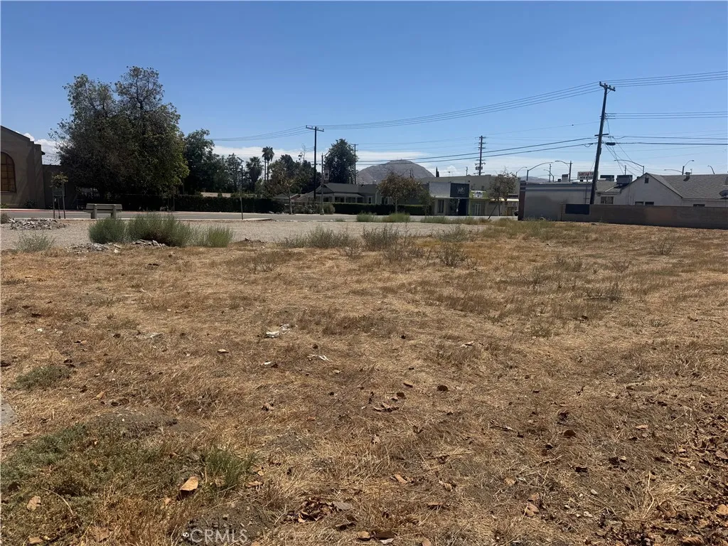 233 La Cadena Dr