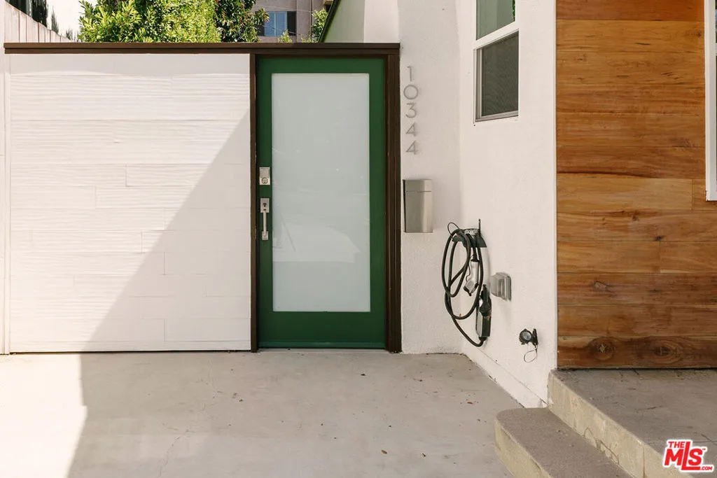 10346 Ilona Avenue, Los Angeles, California 90064 — photo 5