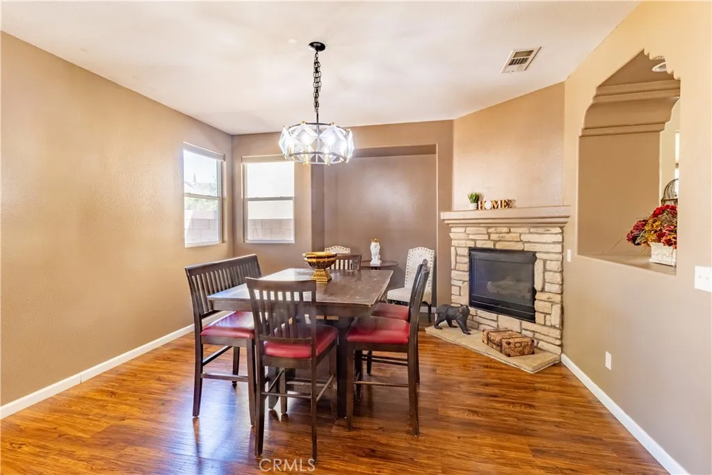 5829 Spice, Lancaster, California 93536 — photo 4