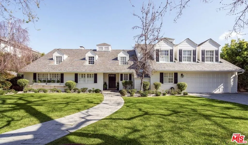 1146 Corsica Dr