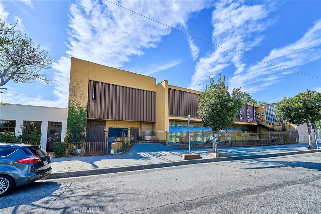1117 Goodrich Blvd
