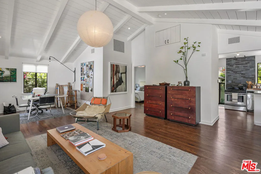 1242 S Sycamore Avenue, Los Angeles, California 90019 — photo 5