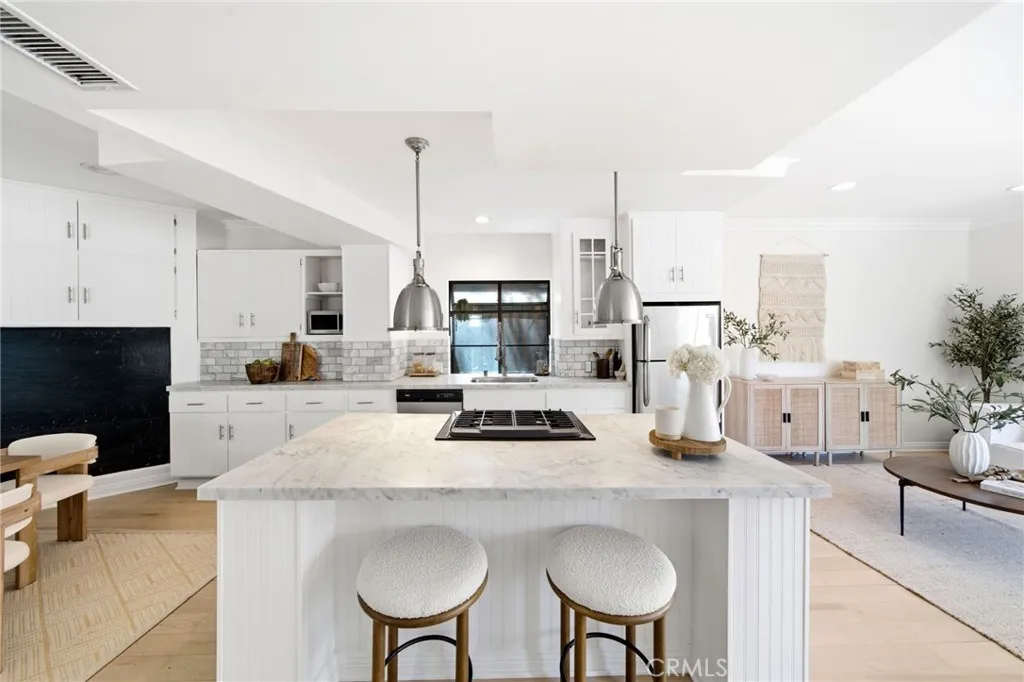 9624 Highland Gorge Drive, Beverly Hills, California 90210 — photo 5