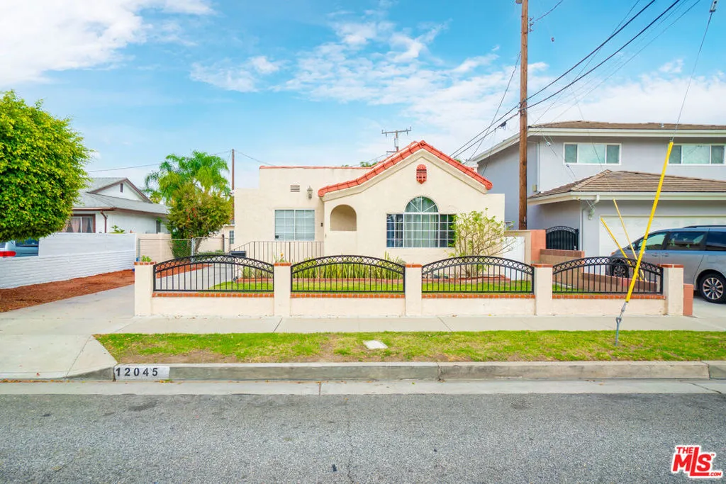 12045 Rives Ave