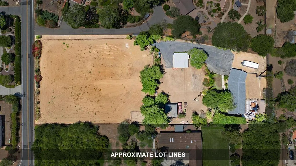2020 Winterwarm Drive, Fallbrook, California 92028 — photo 4