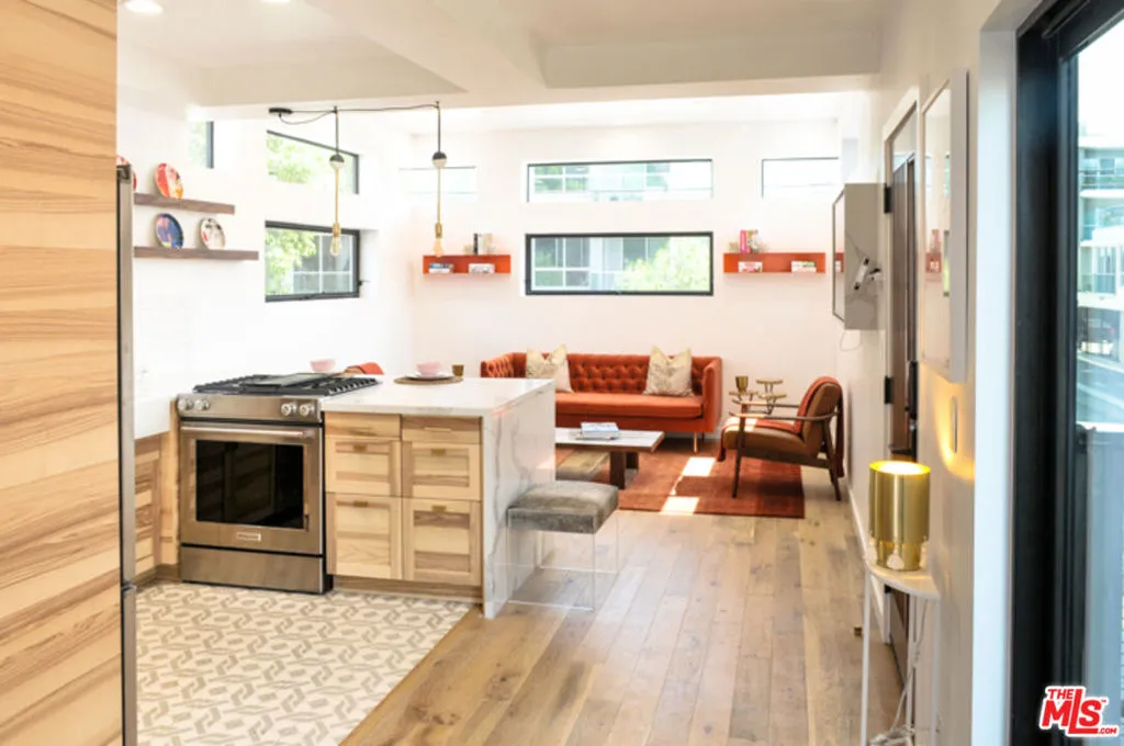 717 N El Centro Avenue, Los Angeles, California 90038 — photo 4