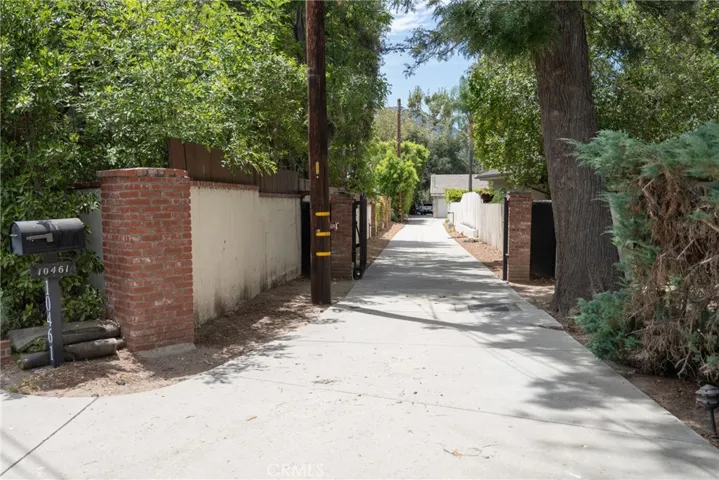 10461 Andora, Chatsworth, California 91311 — photo 5